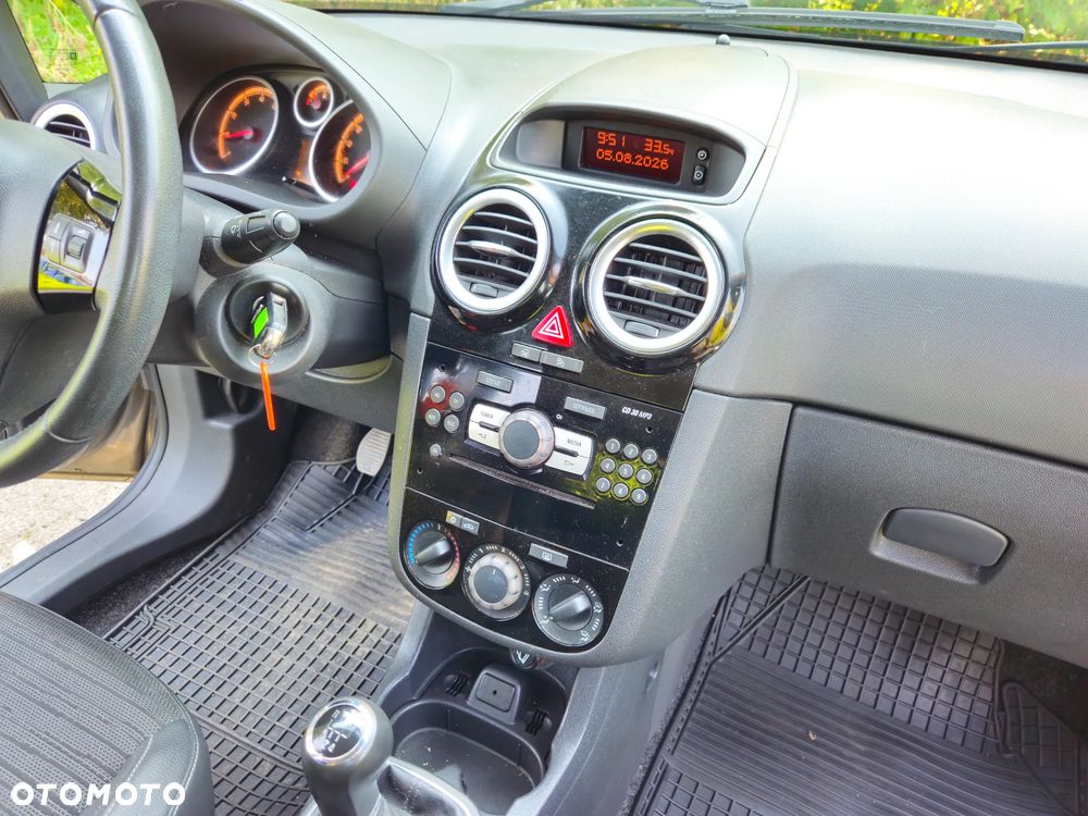 Opel Corsa - 16