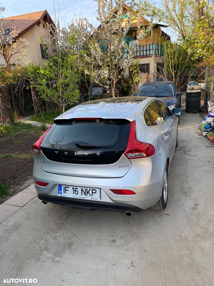 Volvo V40 D4 VEA Momentum - 13