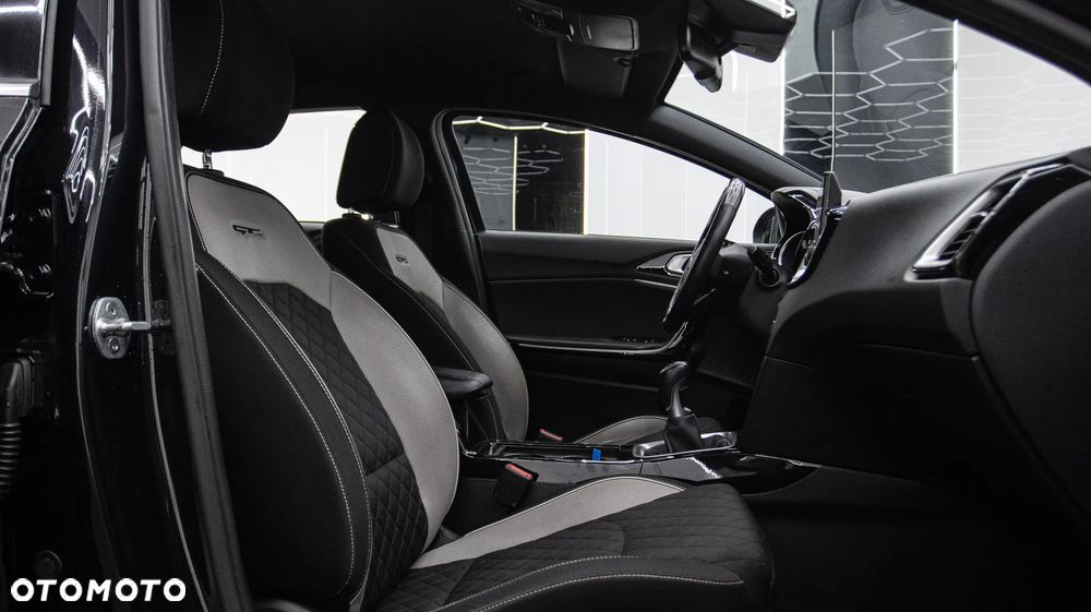 Kia ProCeed 1.5 T-GDI OPF GT LINE - 14