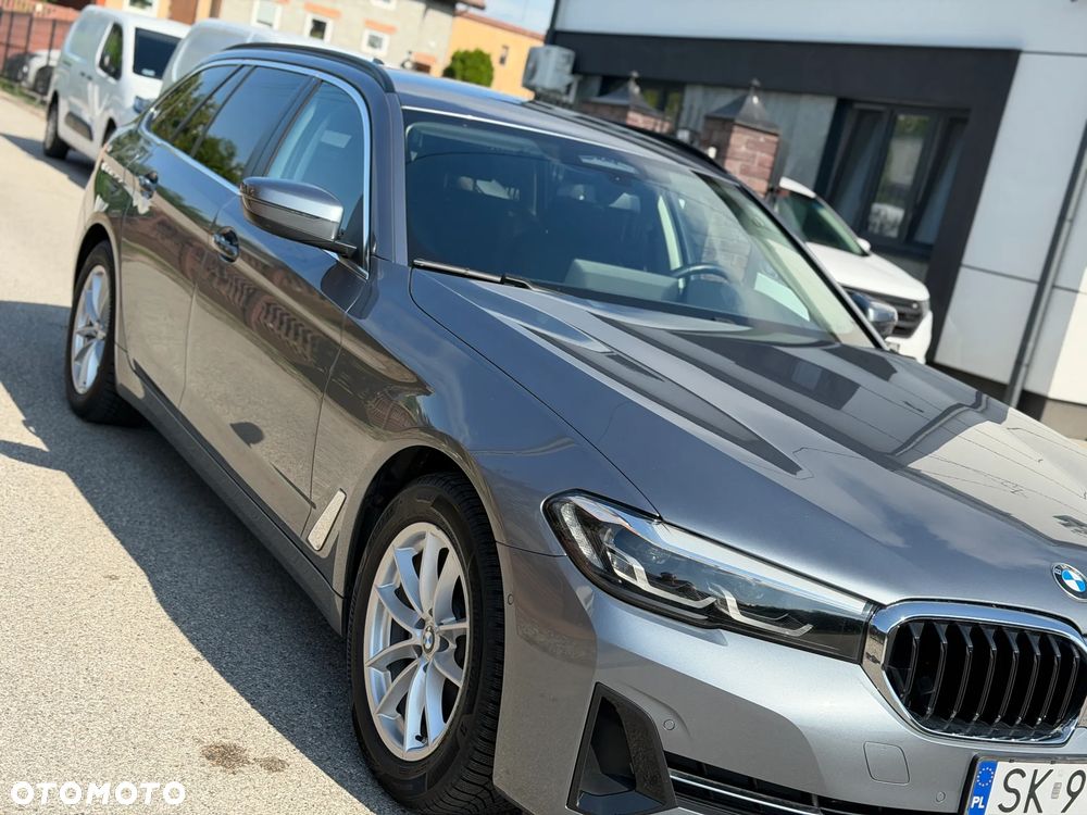 BMW Seria 5 520d mHEV - 38