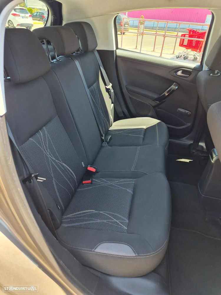 Peugeot 208 1.6 e-HDi Active 95g - 20