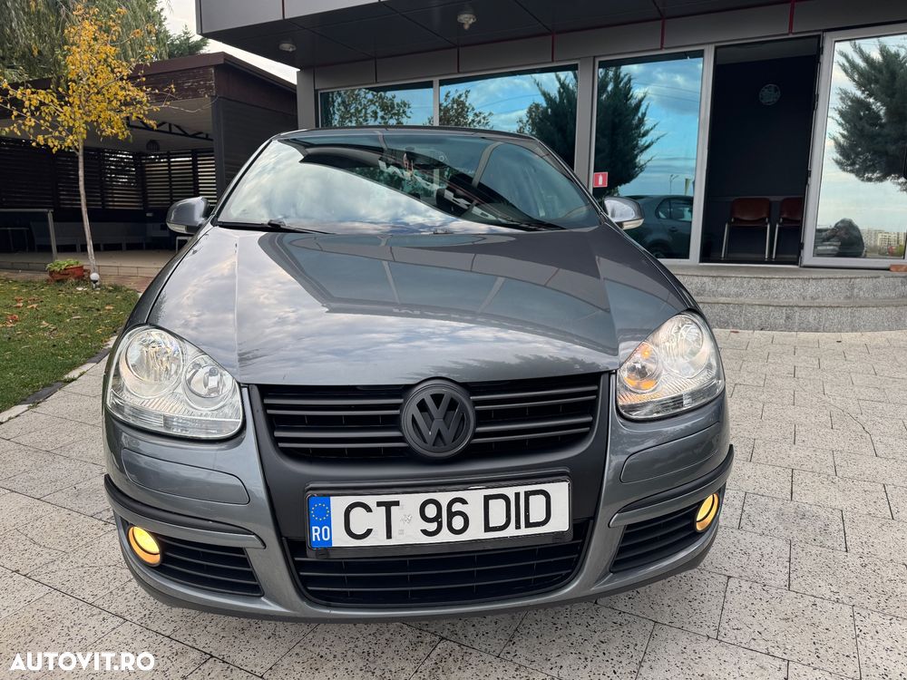 Volkswagen Jetta 1.9 TDI Comfortline - 12