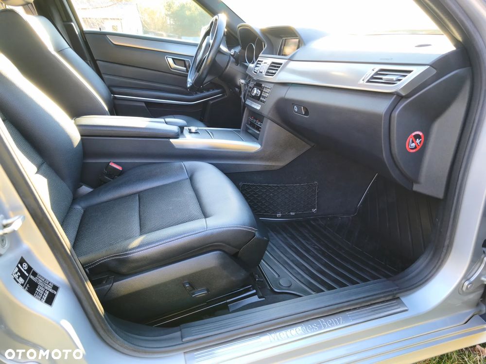 Mercedes-Benz Klasa E 220 CDI DPF BlueEFFICIENCY 7G-TRONIC Elegance - 11