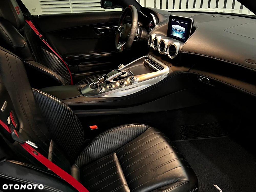 Mercedes-Benz AMG GT - 3