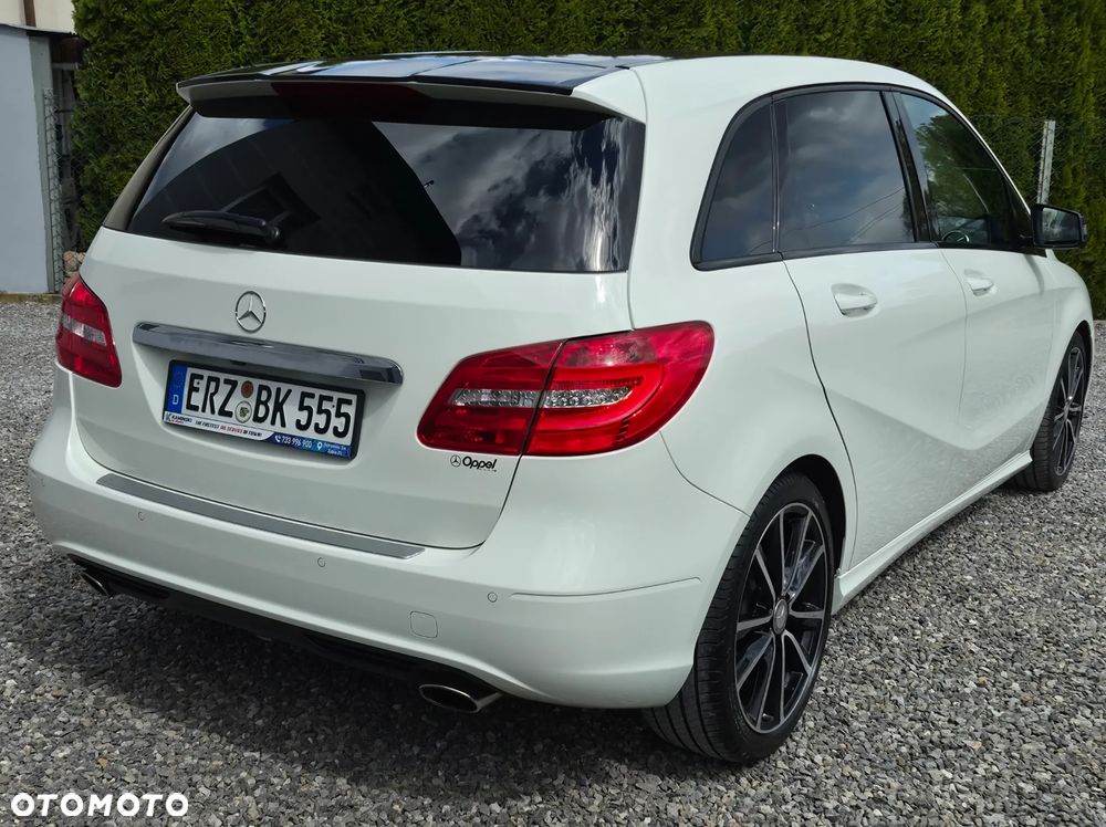 Mercedes-Benz Klasa B 180 BlueEFFICIENCY Edition Style - 6