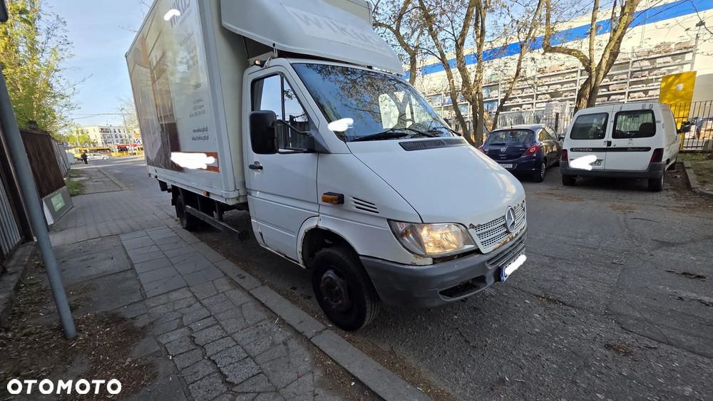 Mercedes-Benz Sprinter - 15