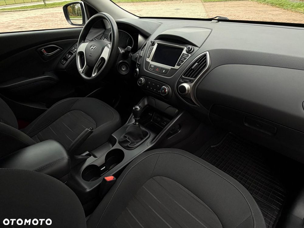 Hyundai ix35 blue 1.6 2WD Finale - 30