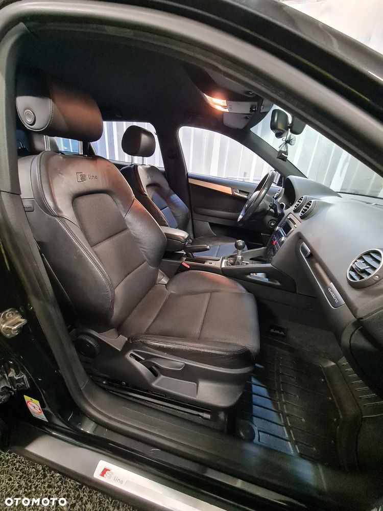 Audi A3 Sportback 2.0 TDI DPF Quattro Ambition - 13