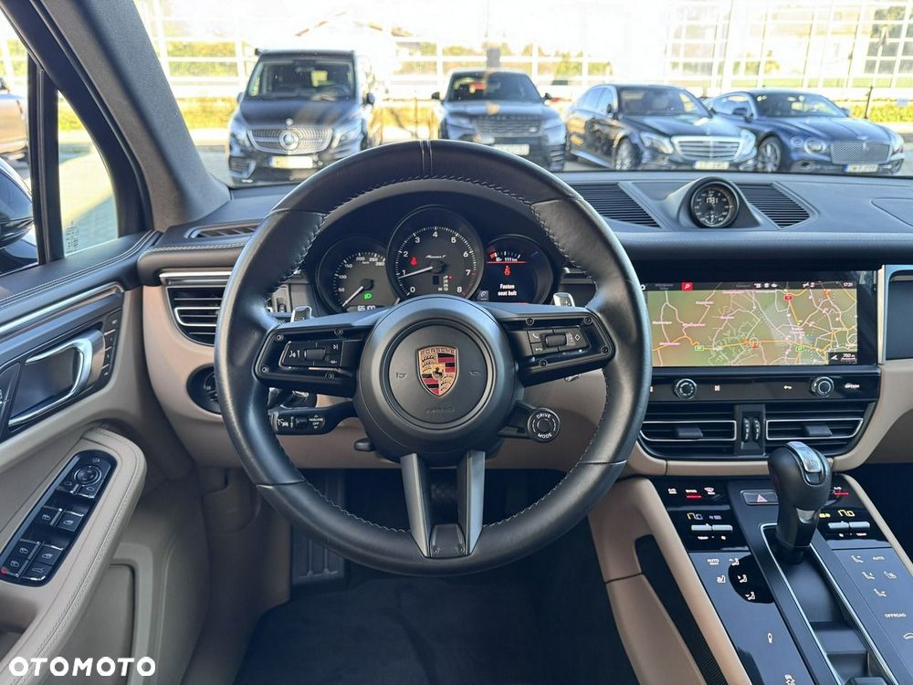 Porsche Macan T - 26