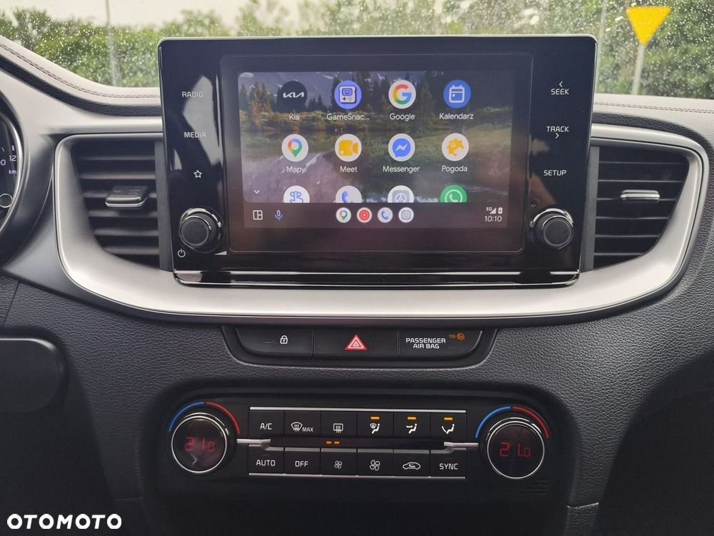 Kia Ceed - 9