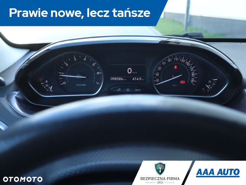 Peugeot 2008 - 12