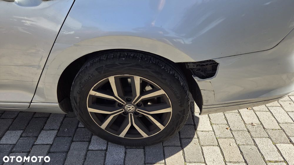 Volkswagen Passat - 8