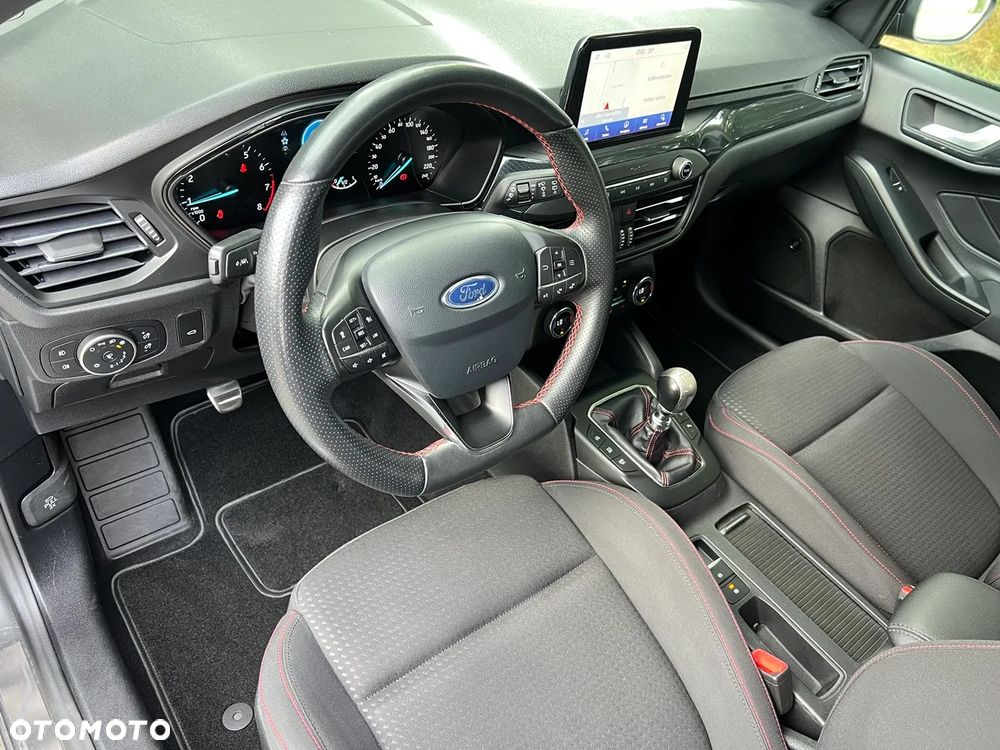 Ford Focus 1.0 EcoBoost STart-Stopp-System ST-LINE X - 22
