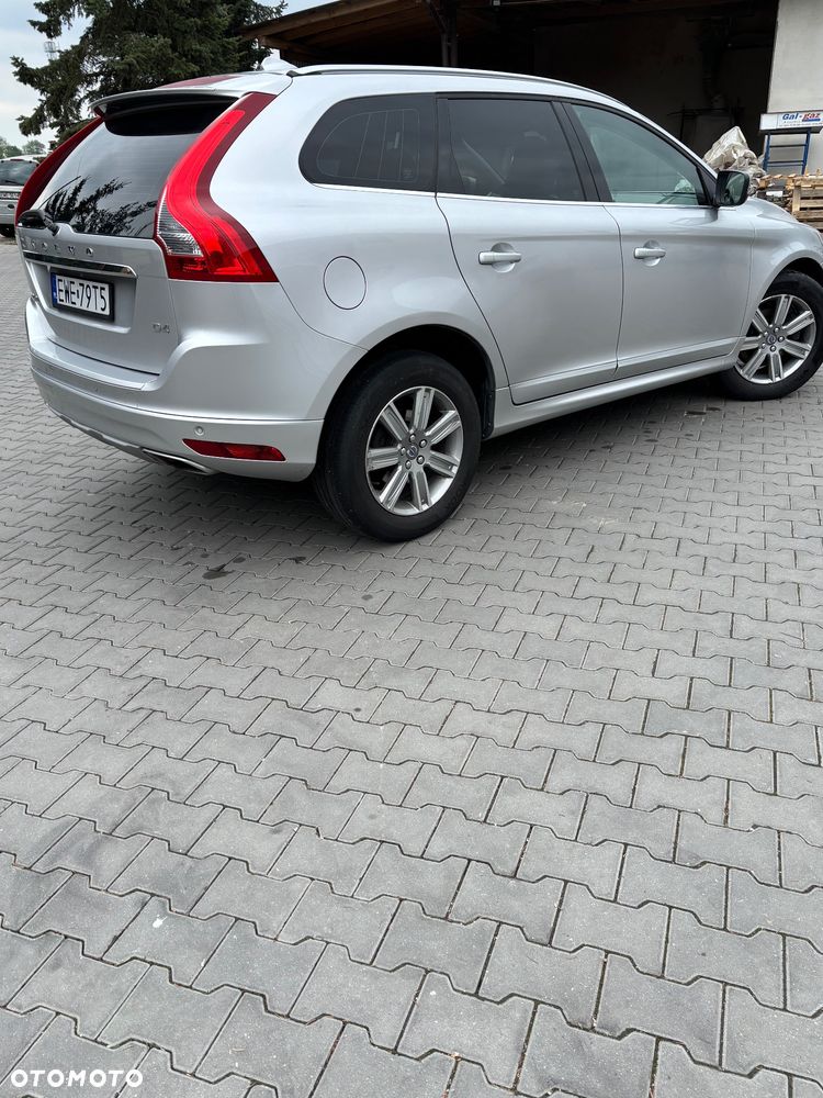Volvo XC 60 D4 Drive-E Momentum - 9