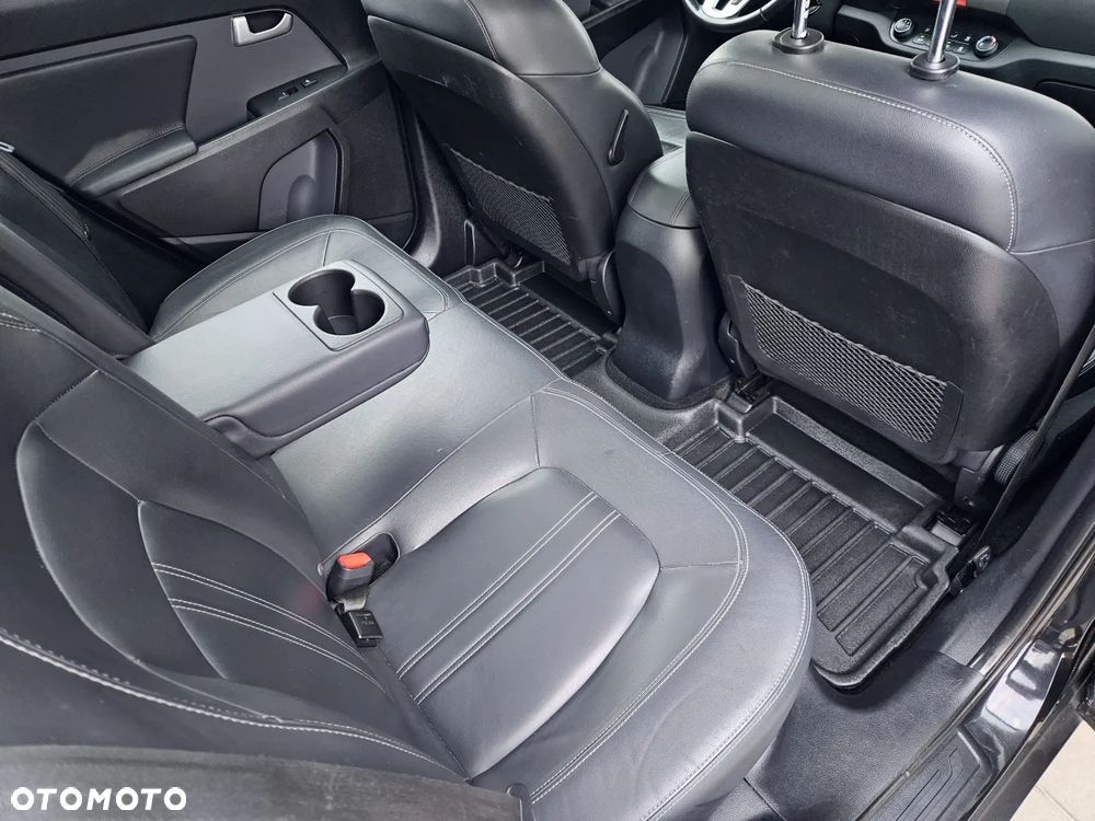 Kia Sportage 2.0 CVVT 2WD Automatik Vision - 24