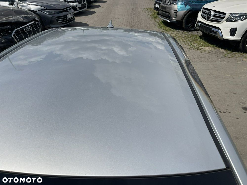 Toyota Corolla 1.8 Hybrid Comfort - 5
