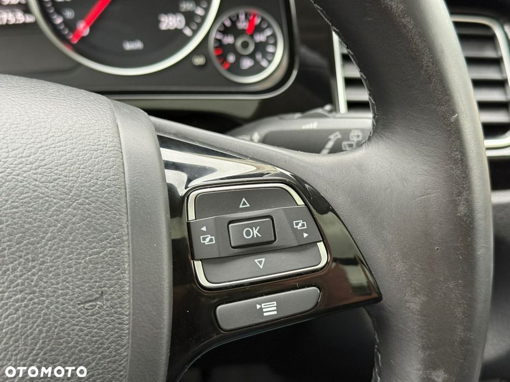 Volkswagen Touareg - 28