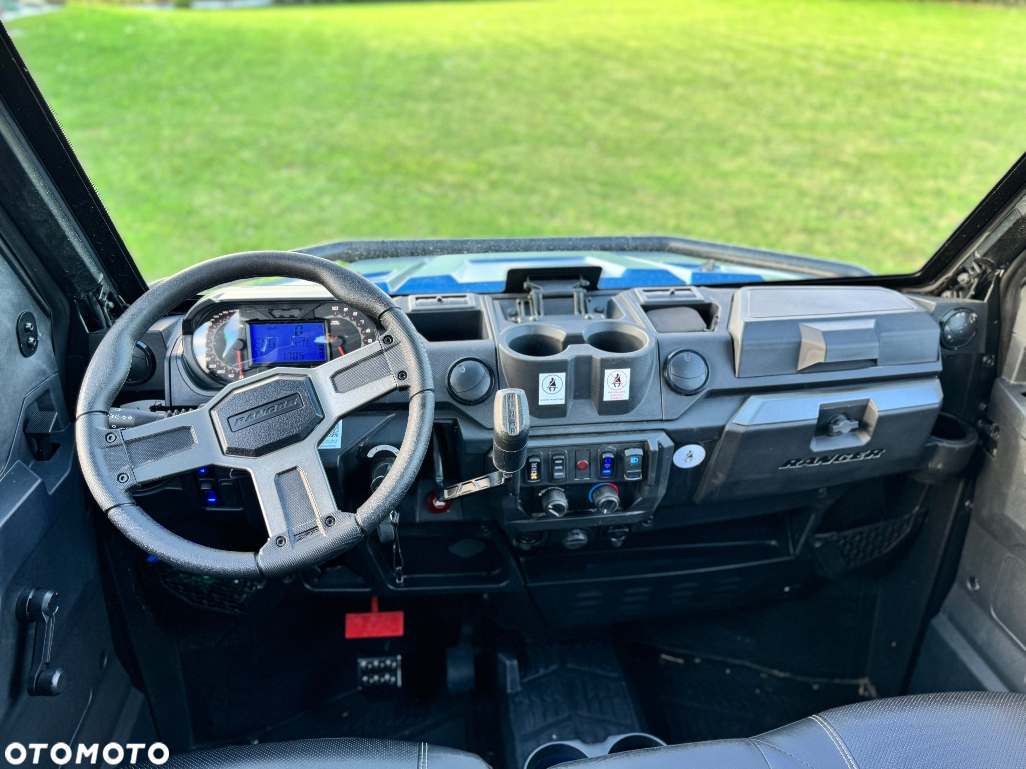 Polaris Ranger XP - 12