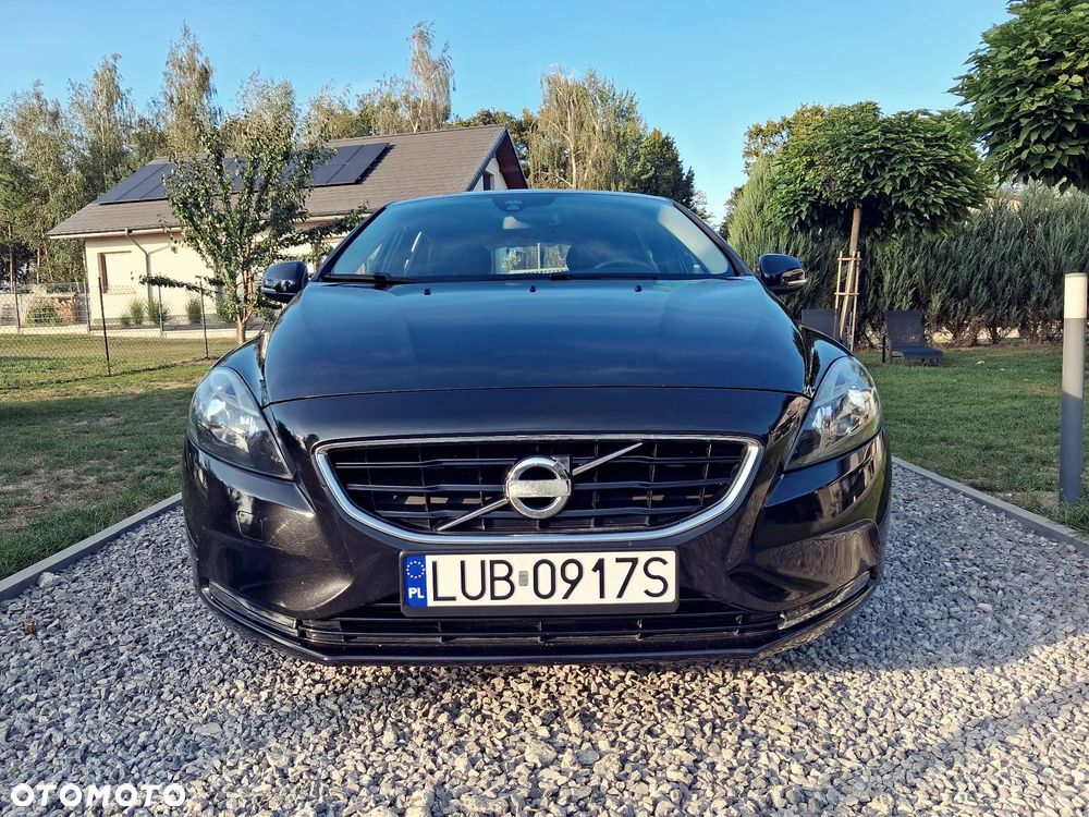 Volvo V40 D2 Momentum - 2