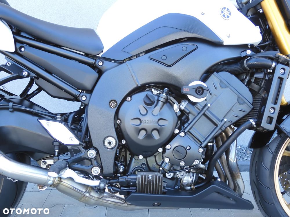 Yamaha FZ8 - 9