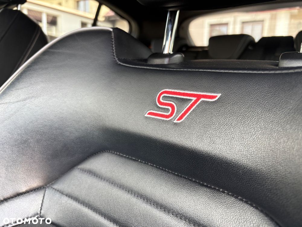 Ford Focus 2.3 EcoBoost ST-3 - 28