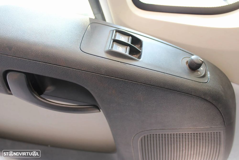 Fiat Ducato 2.3 Cabine dupla Tribasculante - 8