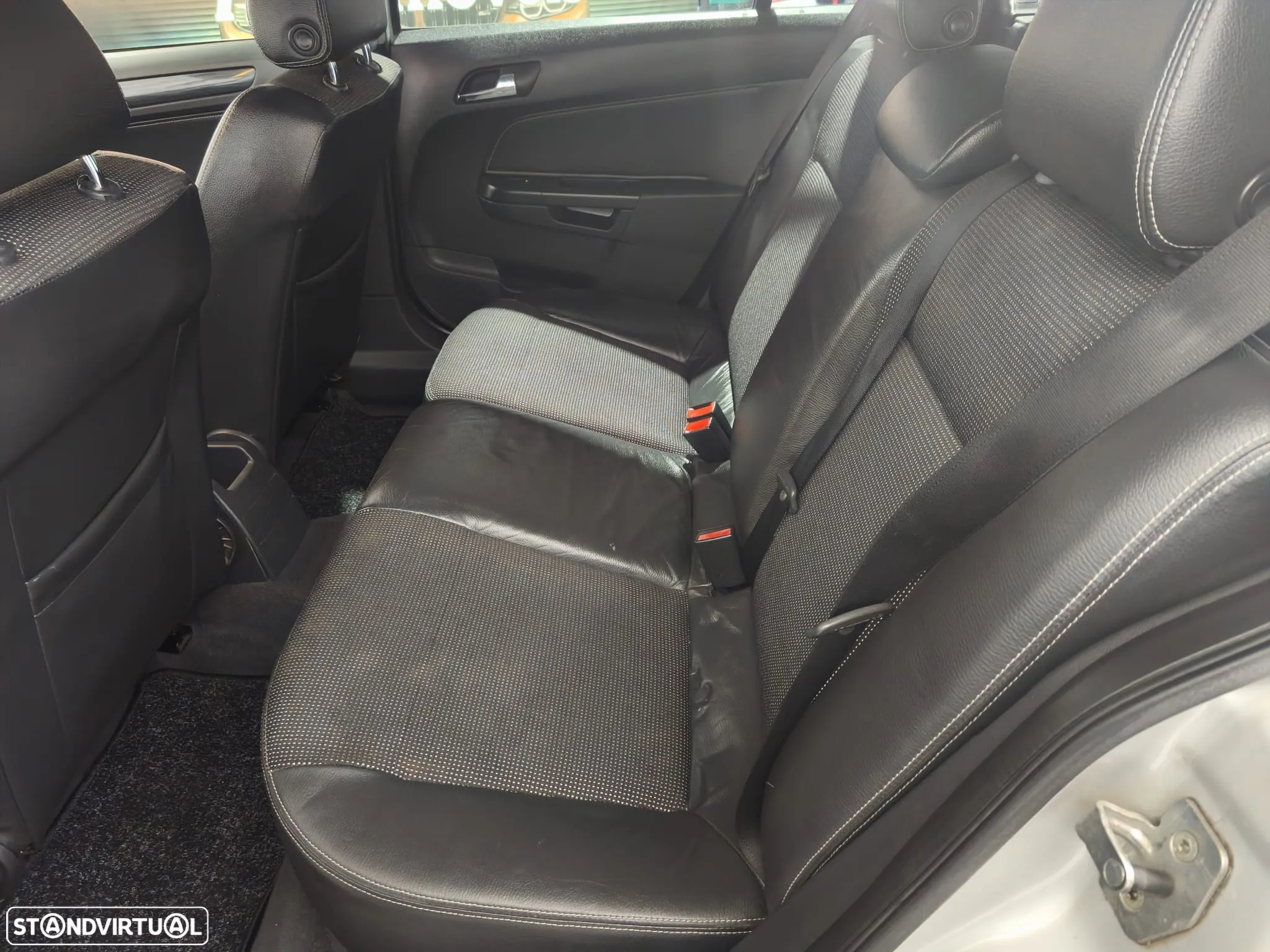 Opel Astra Caravan 1.7 CDTi Cosmo - 9