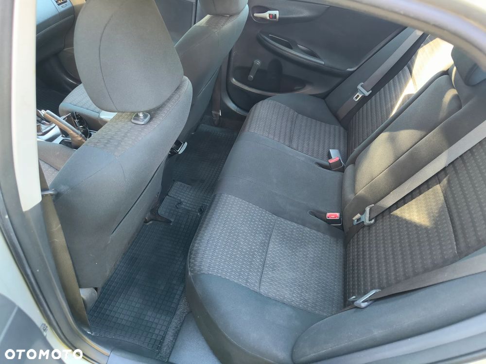 Toyota Corolla 1.4 D-4D Luna - 10