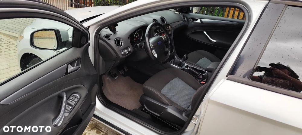 Ford Mondeo 2.0 TDCi Gold X - 11