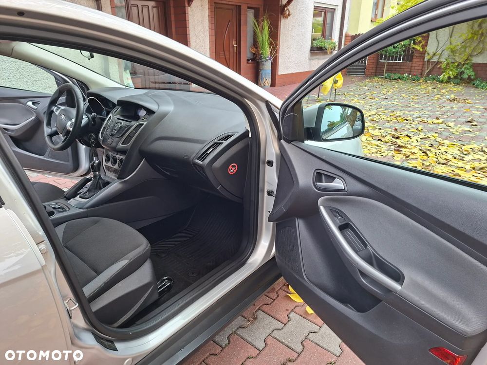 Ford Focus - 11