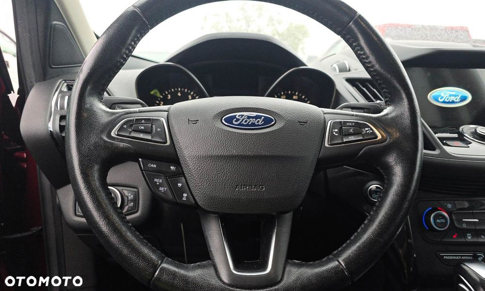 Ford Escape 2.0 EcoBoost AWD Titanium - 10