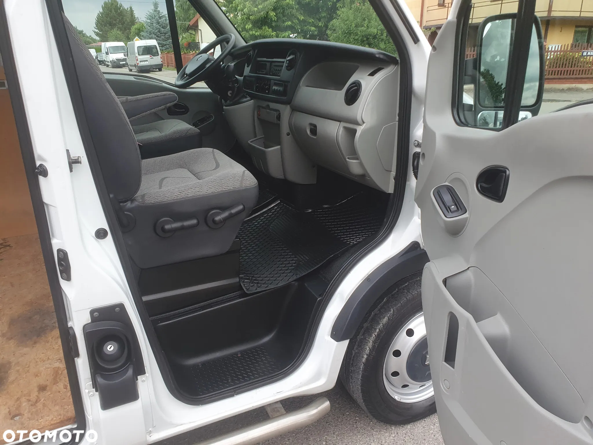 Renault Master - 24