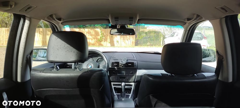BMW X3 2.5si - 12
