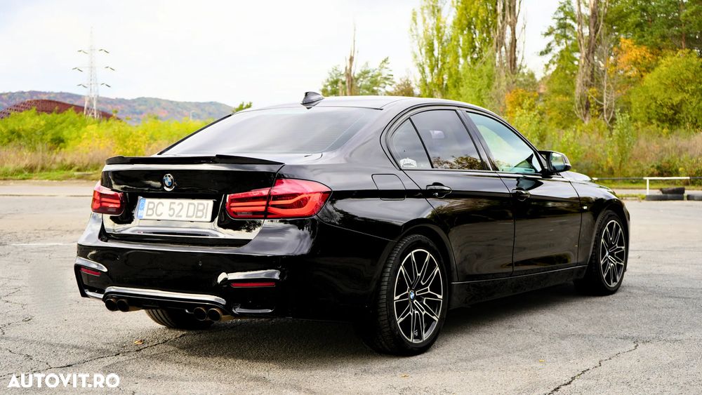BMW Seria 3 330i xDrive AT Luxury Line - 2