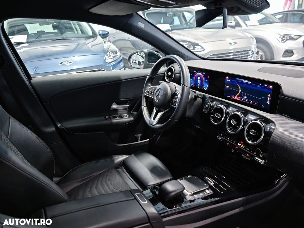 Mercedes-Benz A 250 e Sedan 8G-DCT - 7