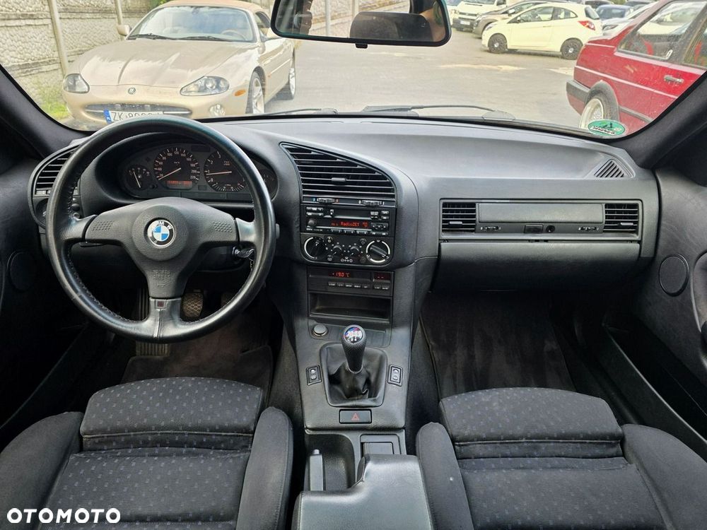 BMW Seria 3 316i - 14