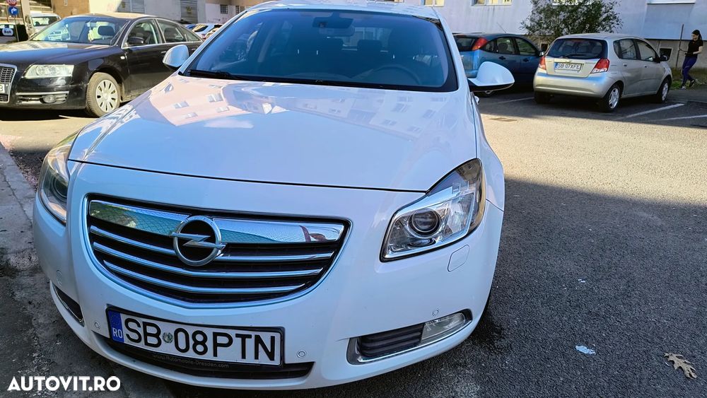 Opel Insignia - 2