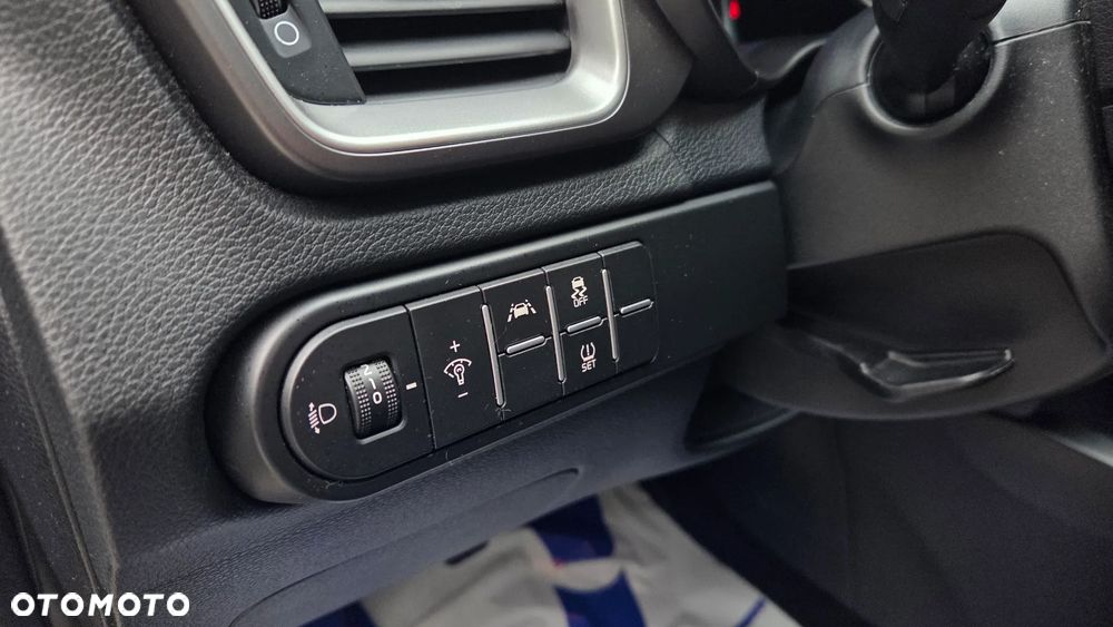 Kia Ceed - 25