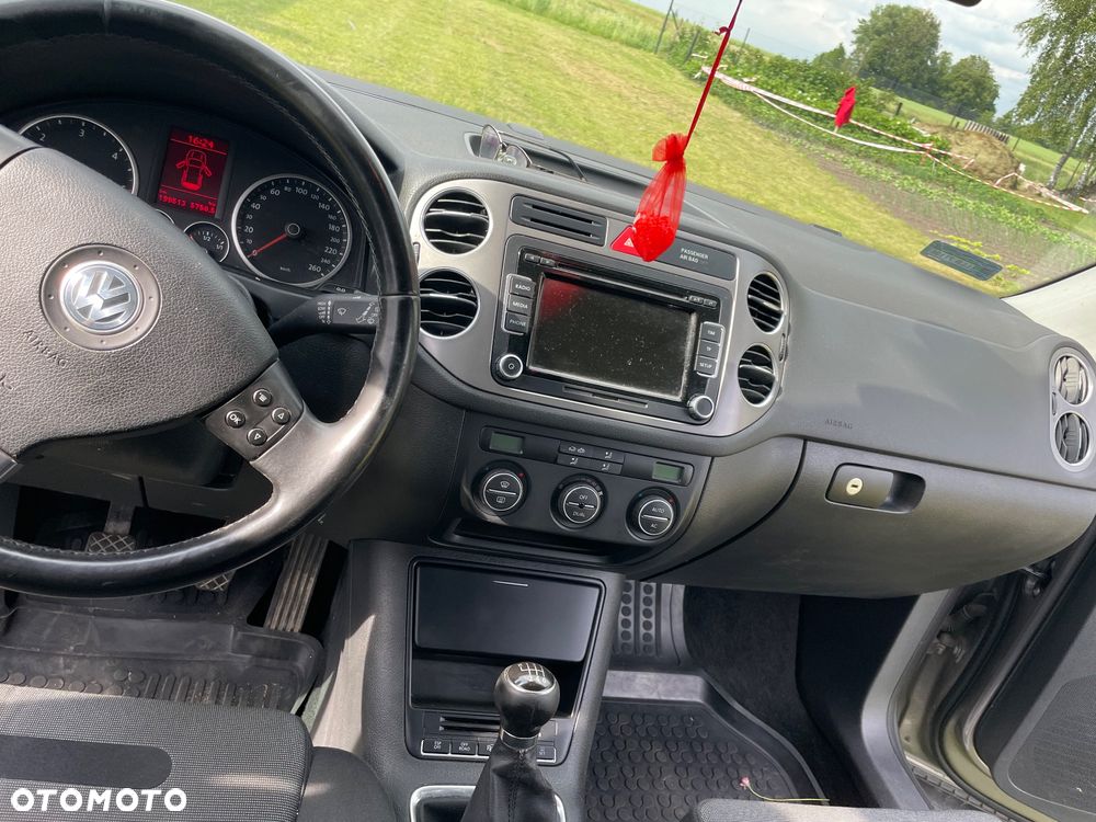 Volkswagen Tiguan - 6