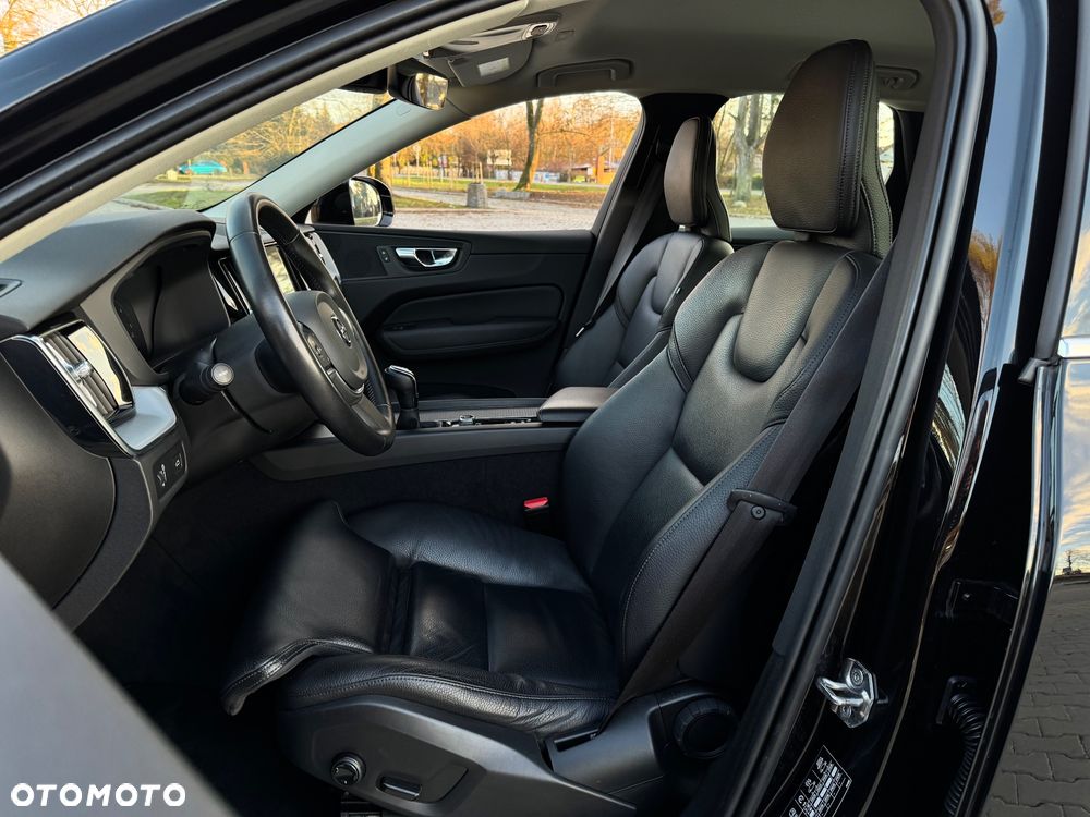 Volvo XC 60 D3 Momentum Pro - 7