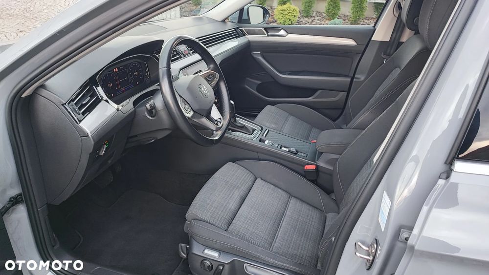 Volkswagen Passat 2.0 TSI Business DSG - 14