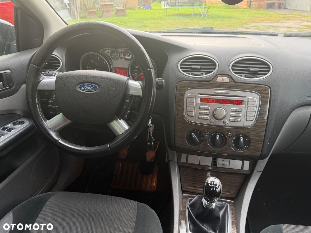 Ford Focus 2.0 TDCi Ghia - 13
