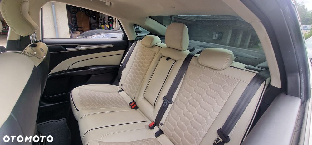 Ford Mondeo Vignale 2.0 TDCi 4WD PowerShift - 6