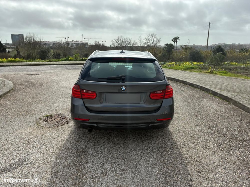 BMW 318 d Line Sport - 14