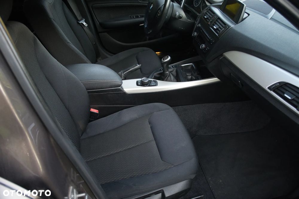 BMW Seria 1 116d EfficientDynamics Edition - 34
