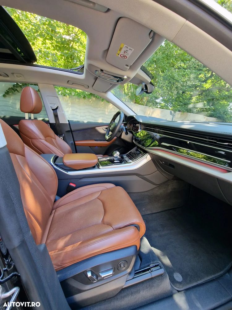 Audi Q8 - 8