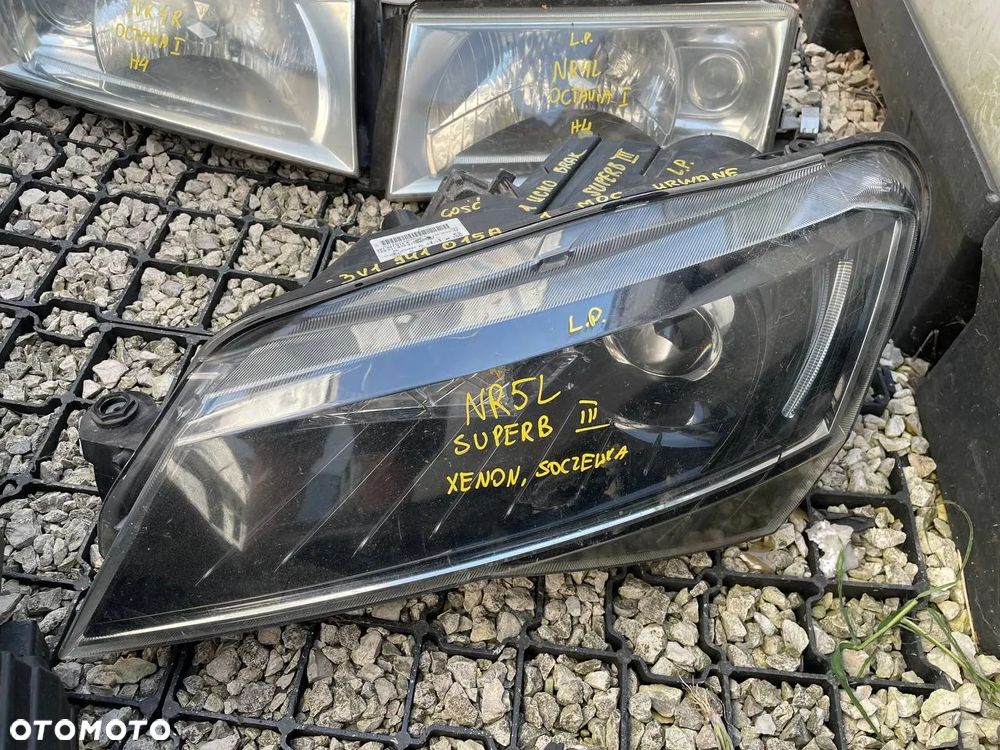 REFLEKTORY LEWE PRAWE SKODA - 10