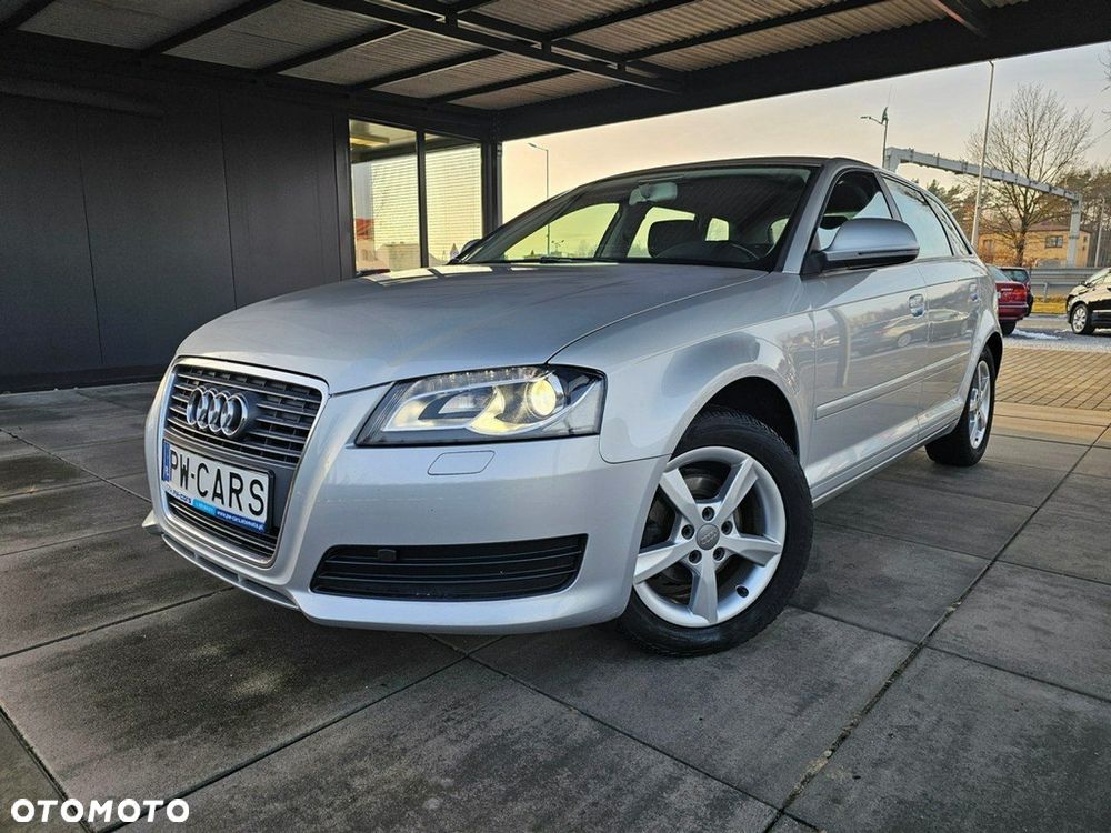 Audi A3 Sportback - 1
