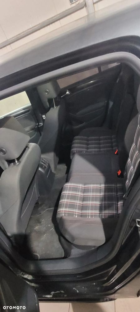 Volkswagen Golf 2.0 TSI GTI DSG - 13