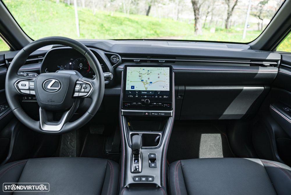 Lexus LBX Emotion - 12